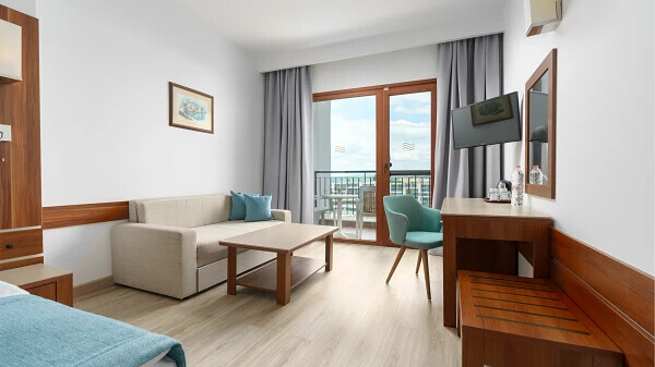 AluaSun Helios Beach